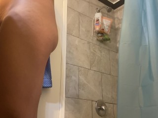 Spying 18 year old Bald Pussy after shower.